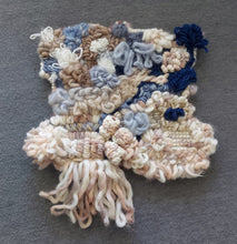 Lade das Bild in den Galerie-Viewer, Water